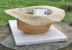 Hat.M