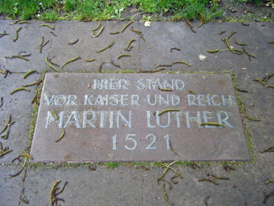 Hier_sta_ik.M